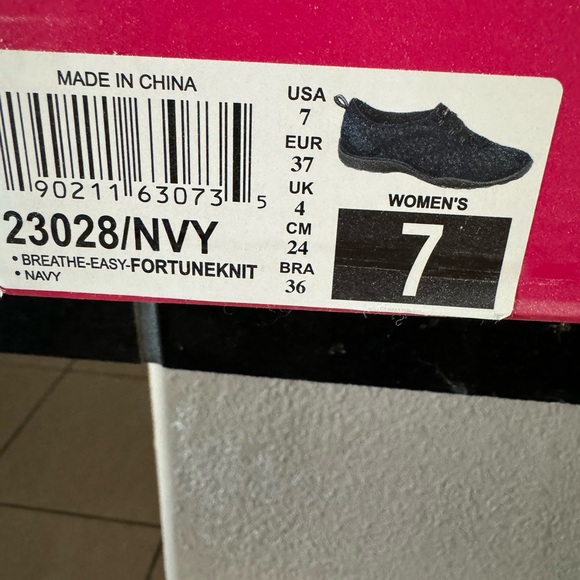 Sketchers-BreatheEasy-Fortune Easy - Picture 7 of 7